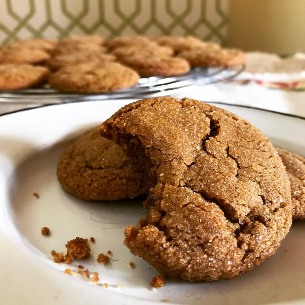 Chewy Molasses Cookies â Bakers Brigade